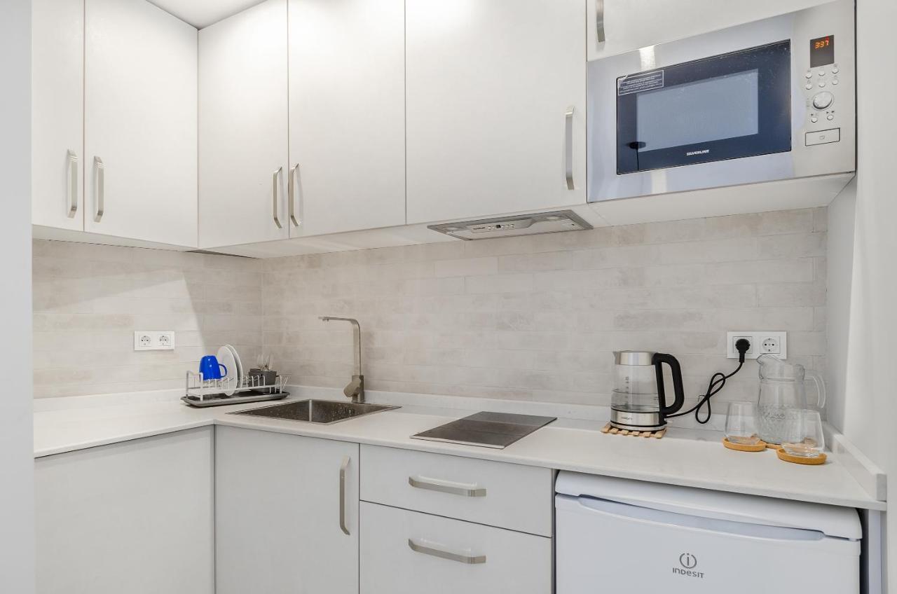 Green Line Apartment バトゥーミ エクステリア 写真
